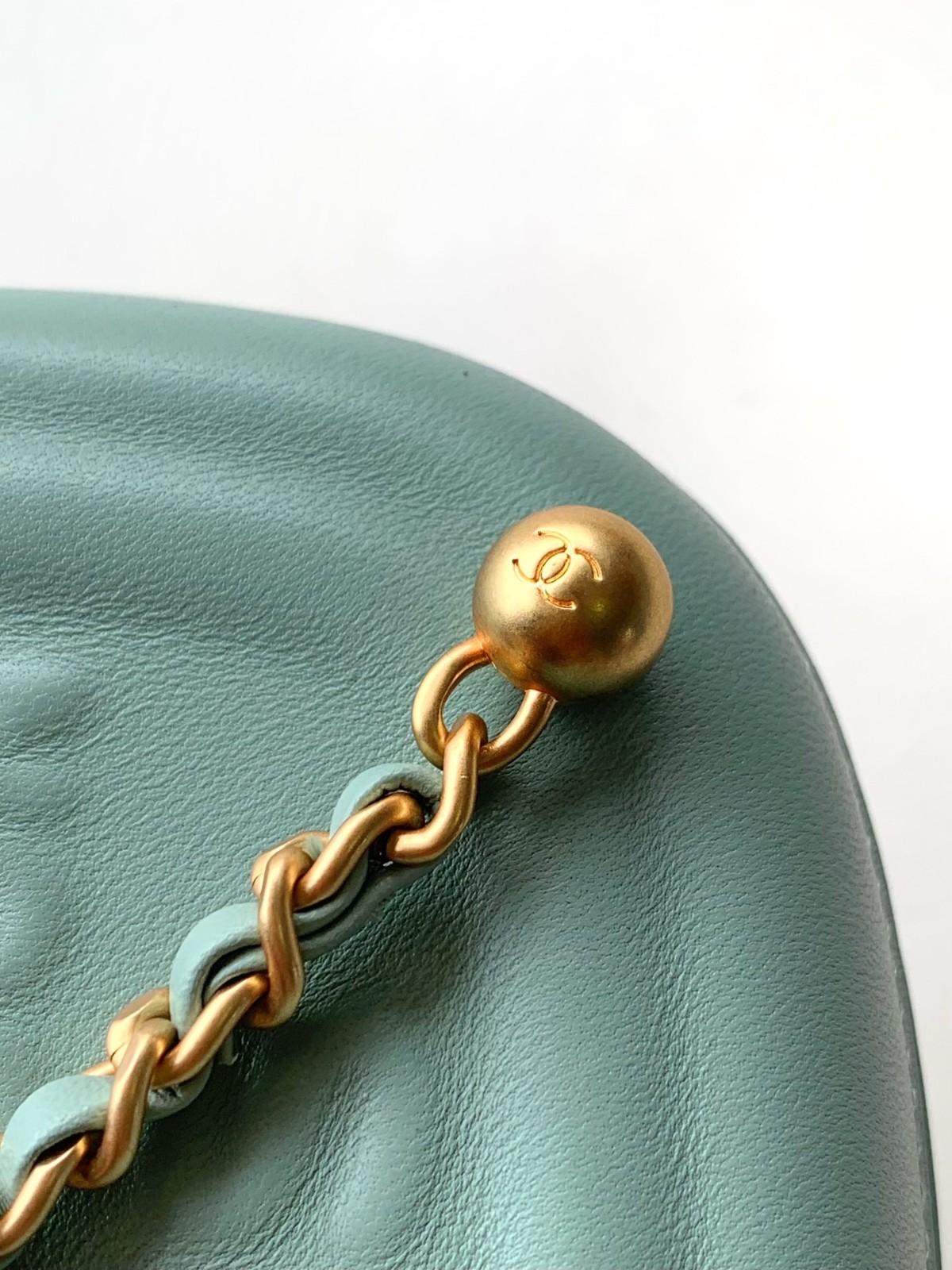 092 size 18x13x6cm