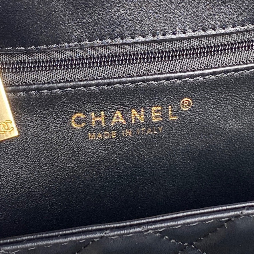 071 70123202;75123218 size 15.5×24.5×7cm;size 19.5×28×7cm