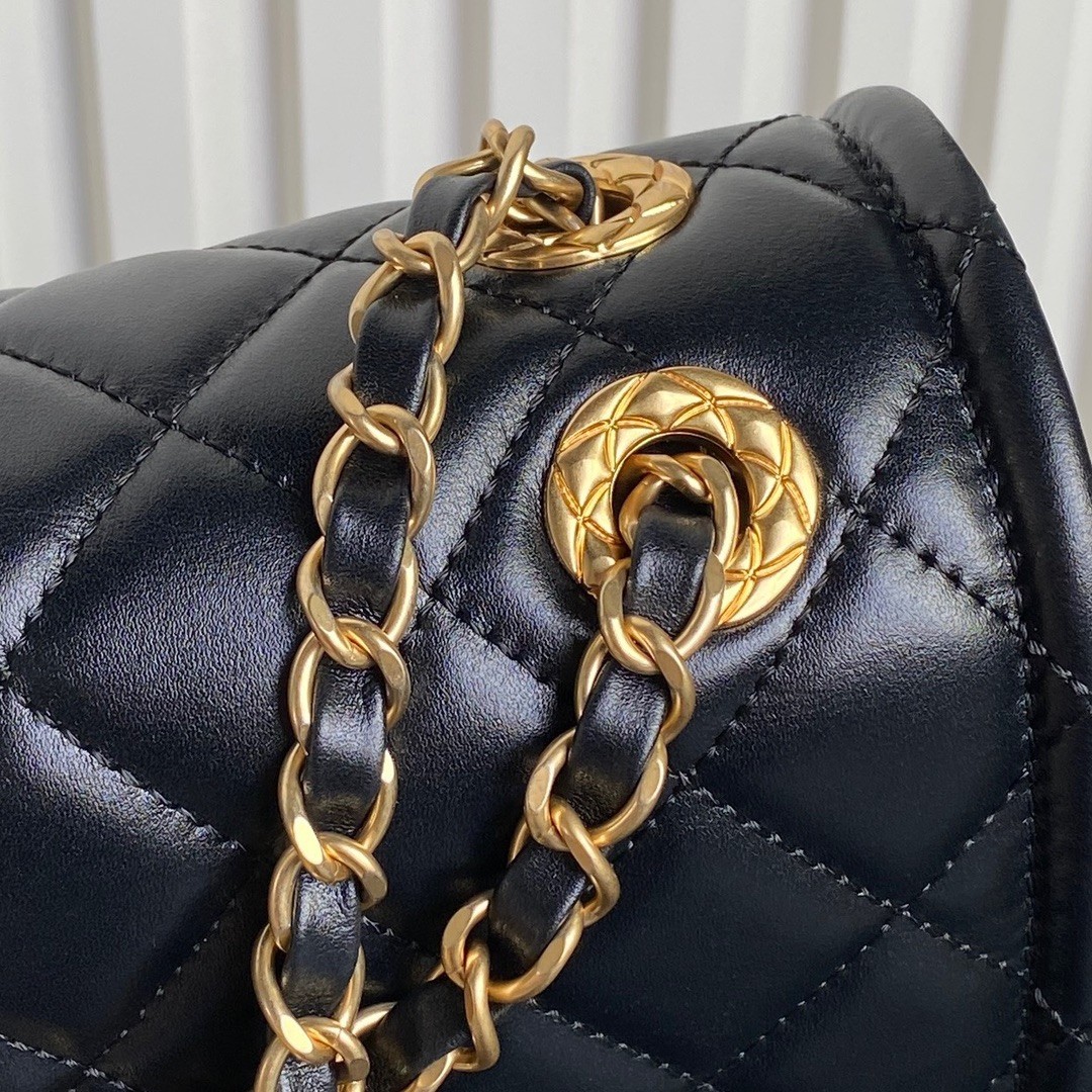 071 70123202;75123218 size 15.5×24.5×7cm;size 19.5×28×7cm