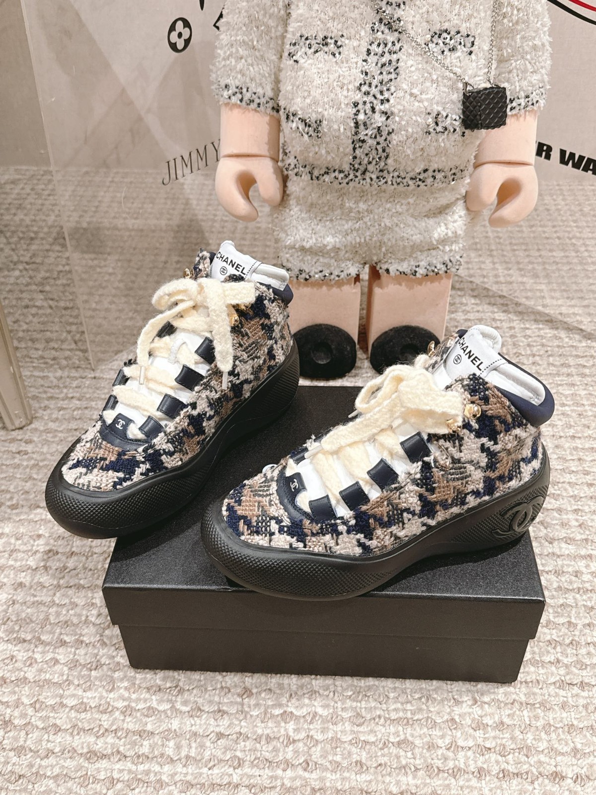 003 38123132 size 35-41