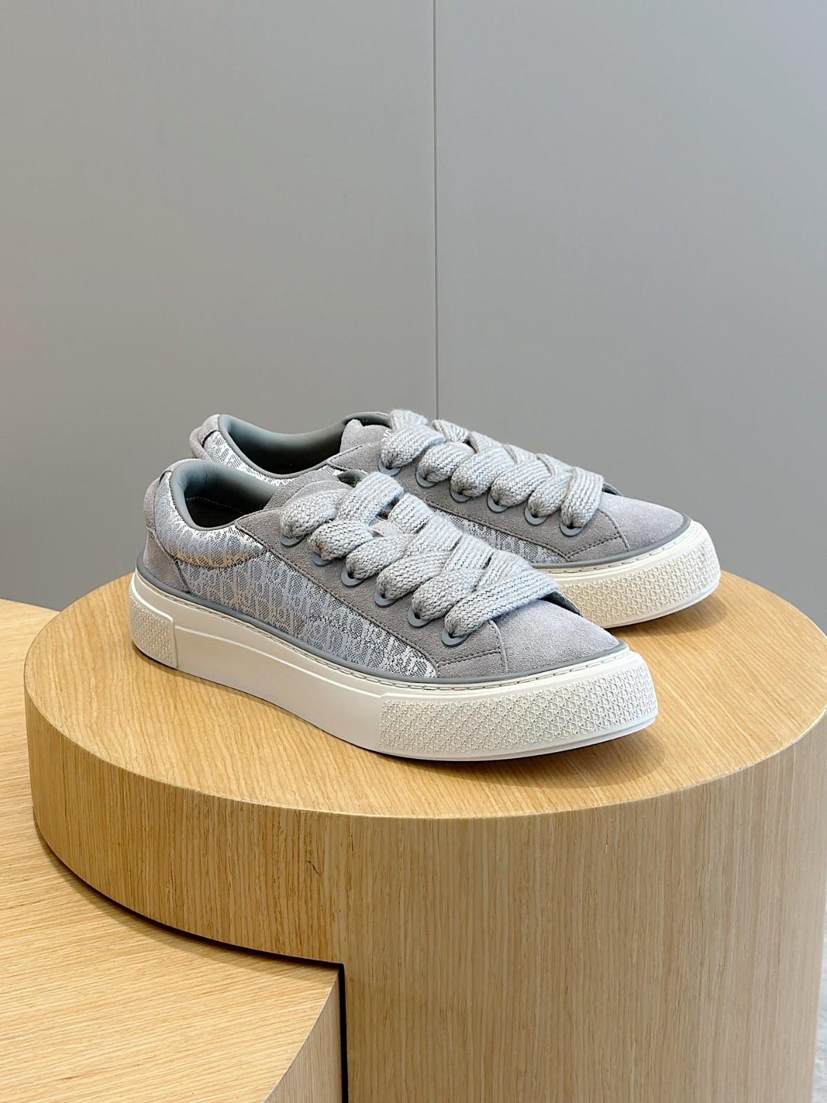 114 40123133 size 35-45