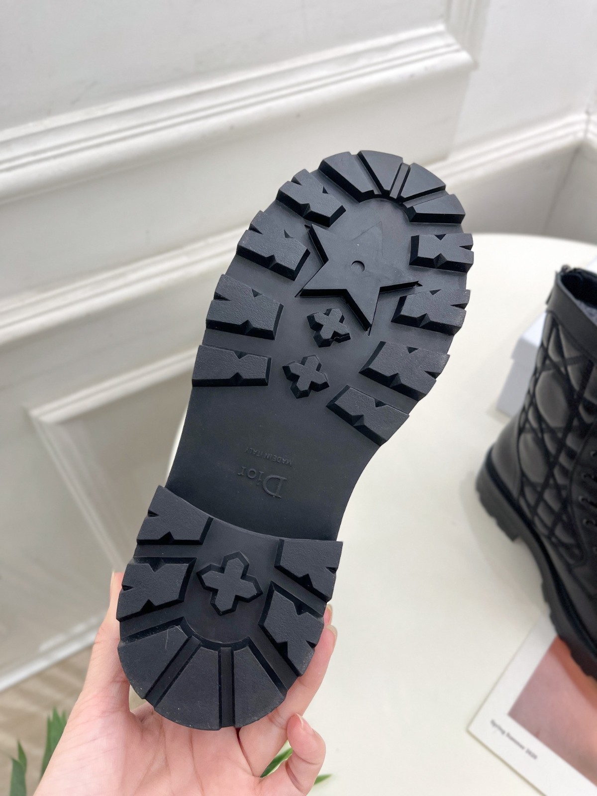 085 48123152 size 35-41