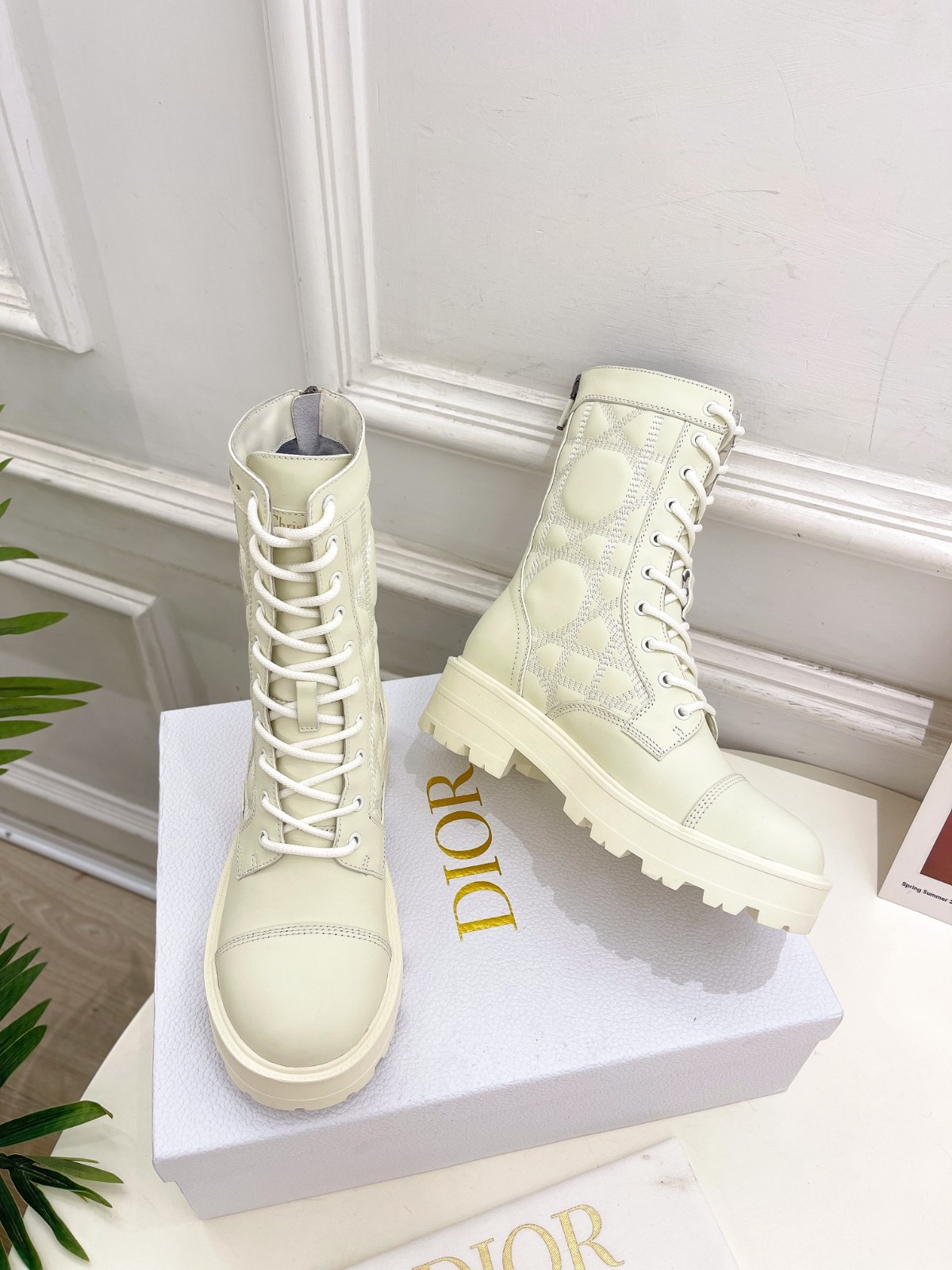 084 48123152 size 35-41