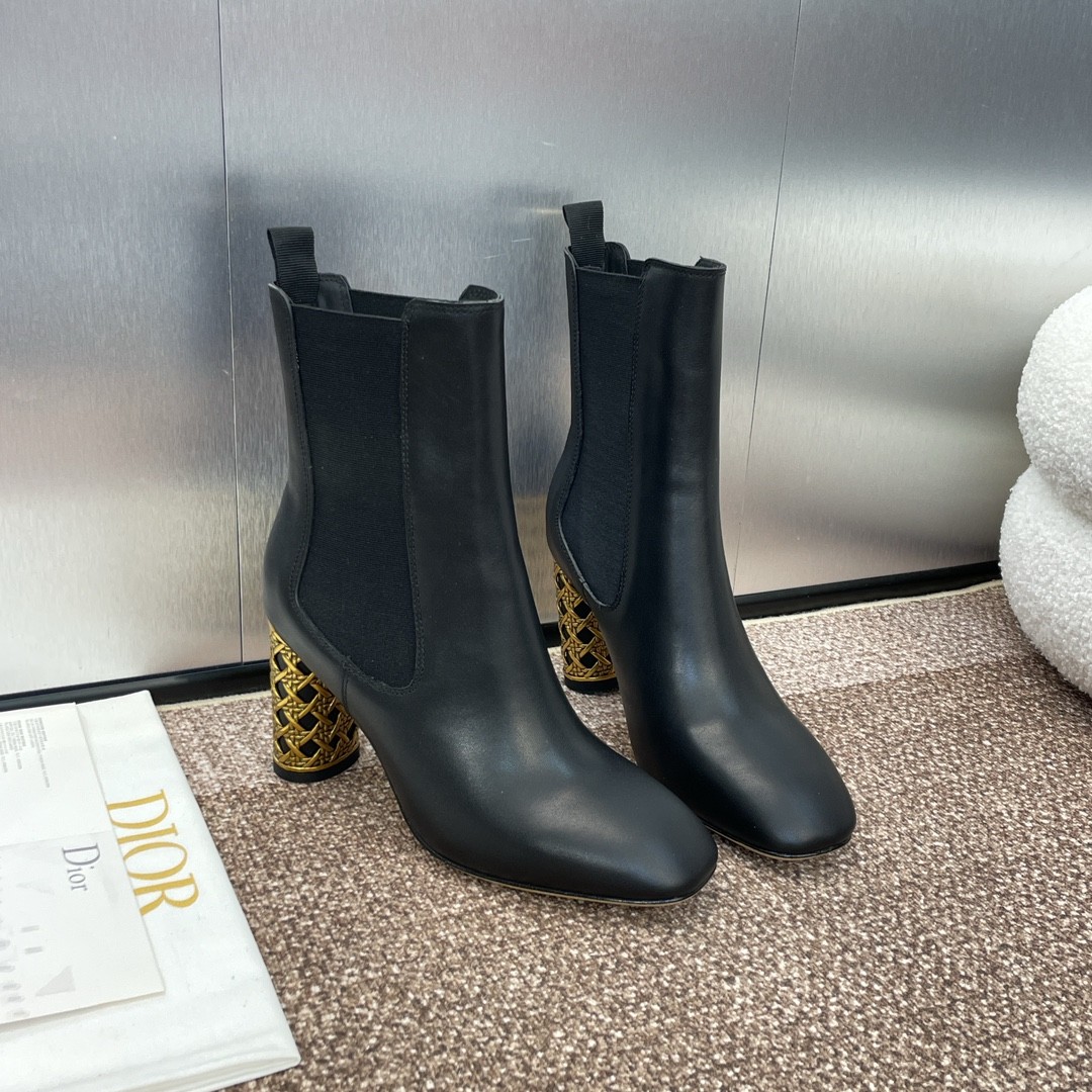 012 38123132 size 34-43