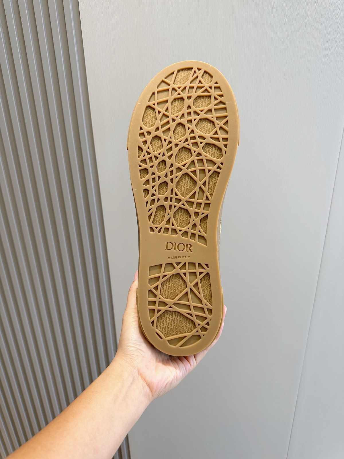 008 40123133 size 35-45