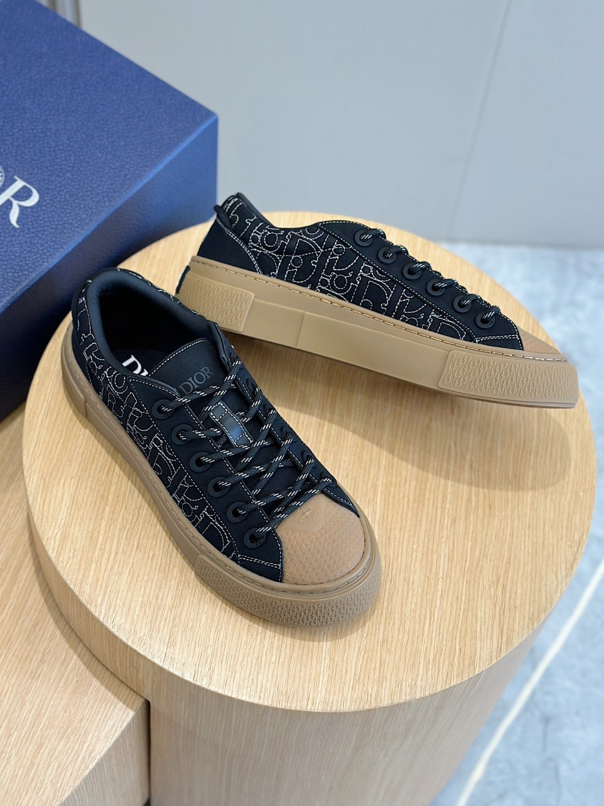 007 40123133 size 35-45