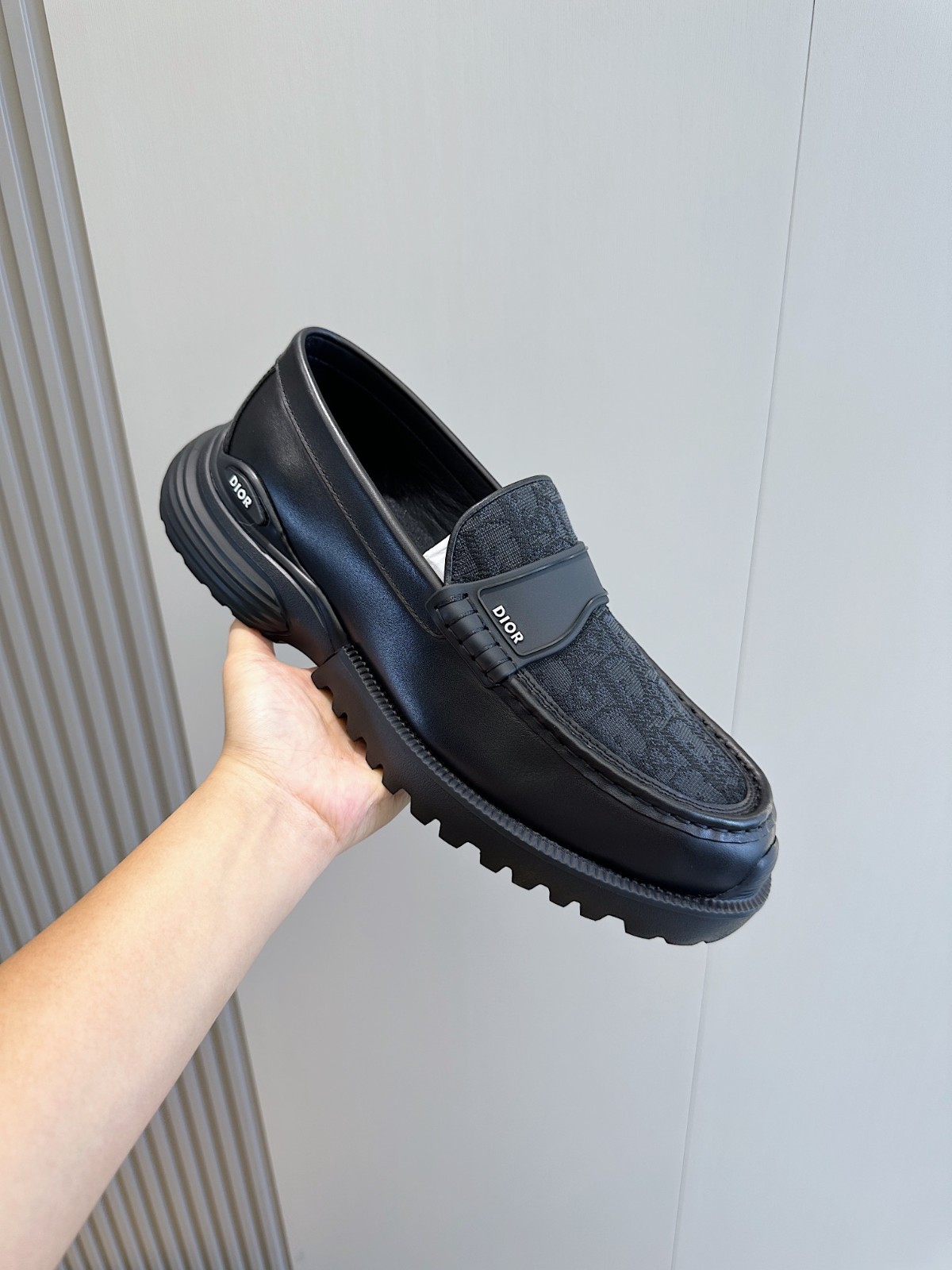 004 40123133 size 38-45
