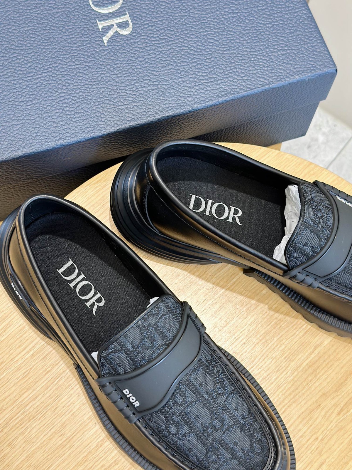 004 40123133 size 38-45