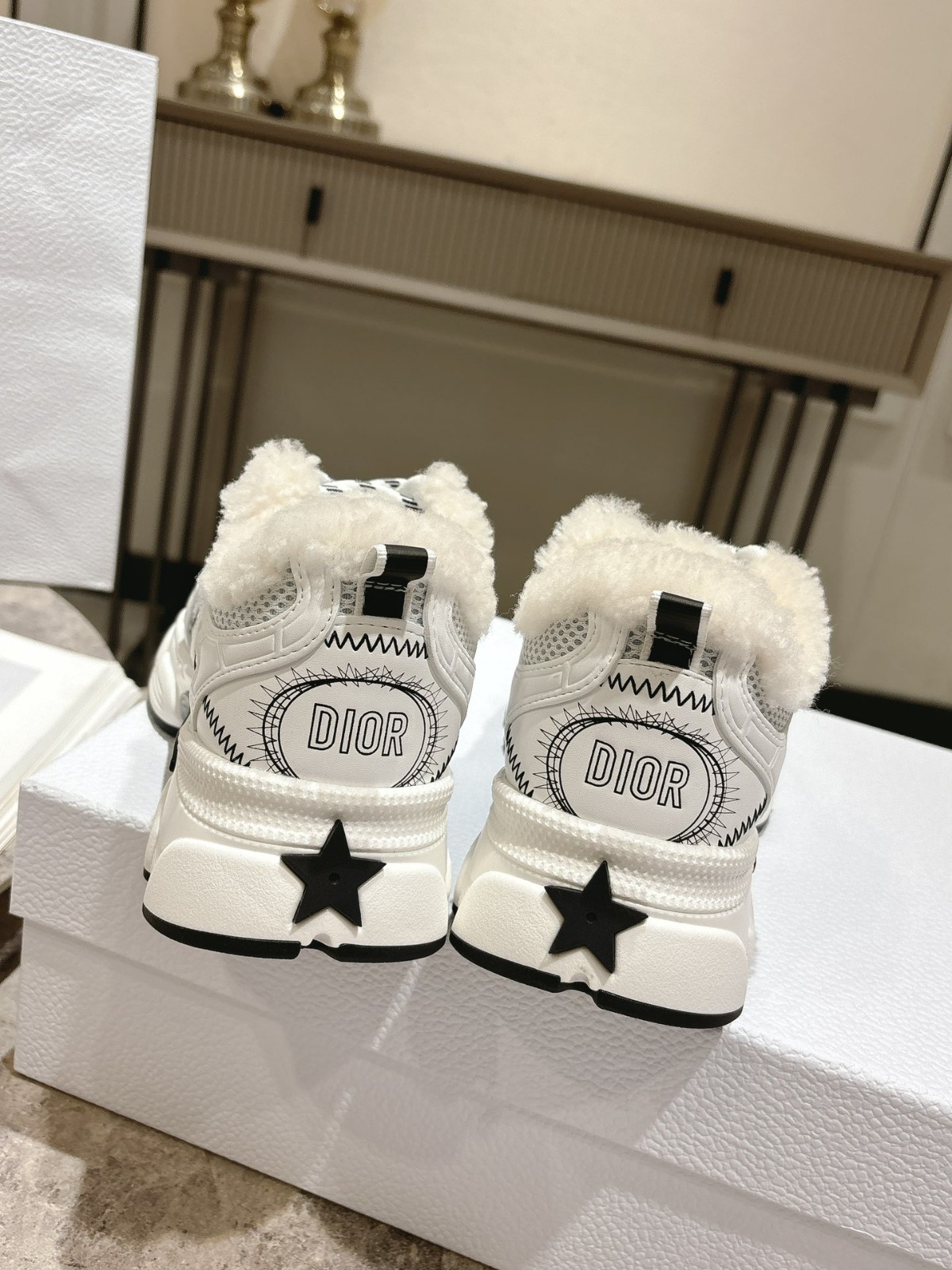 076 44123142 size 35-47