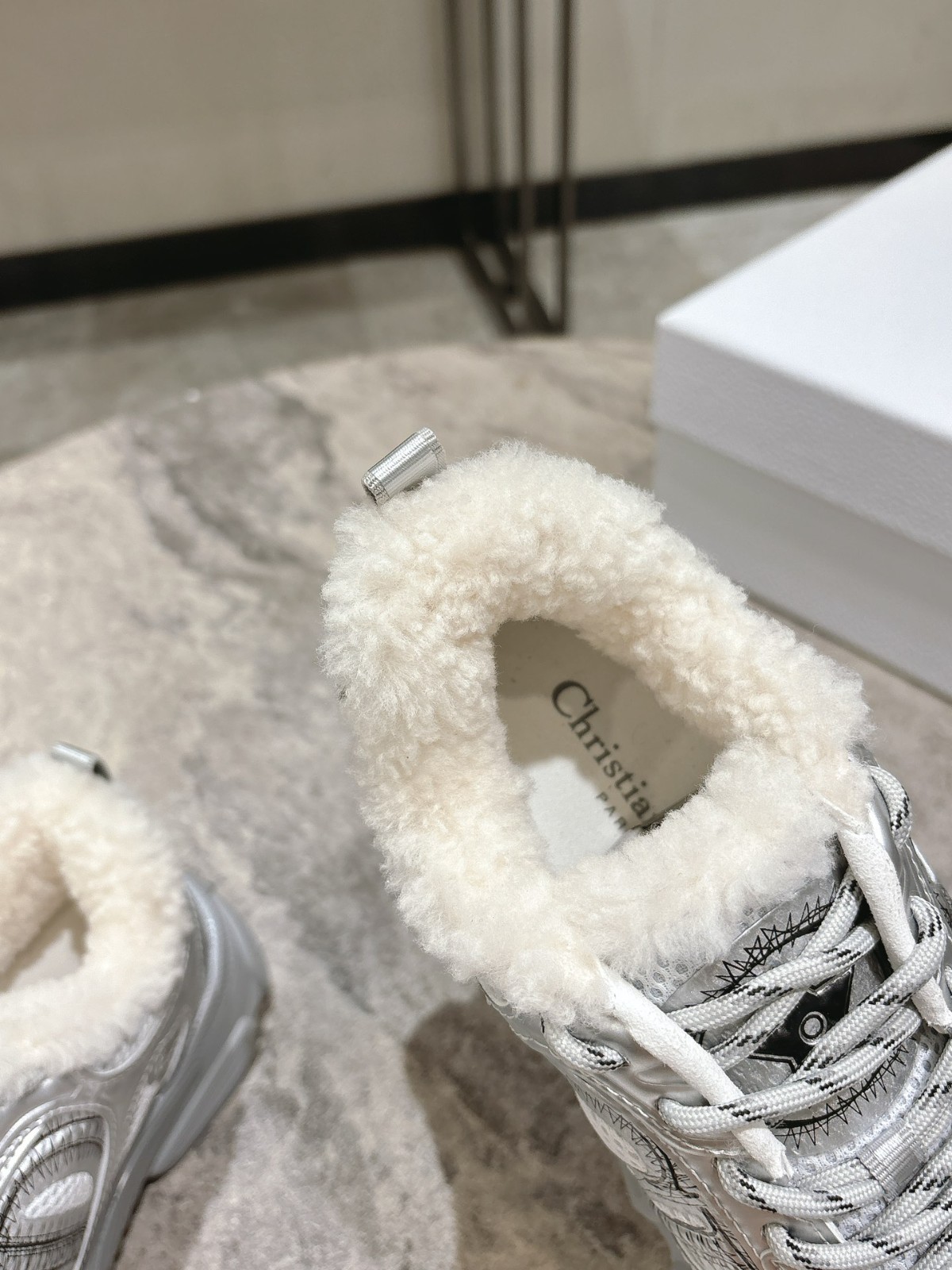 075 44123142 size 35-47