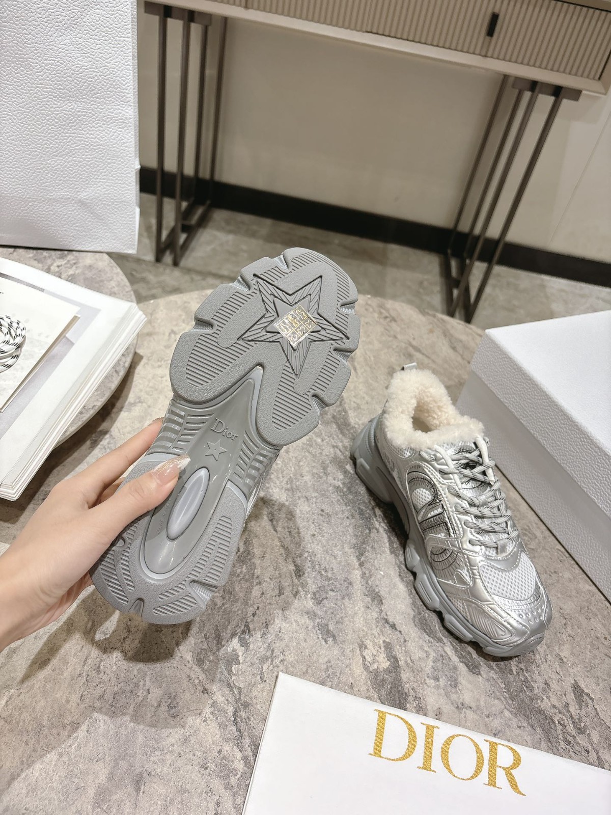 075 44123142 size 35-47