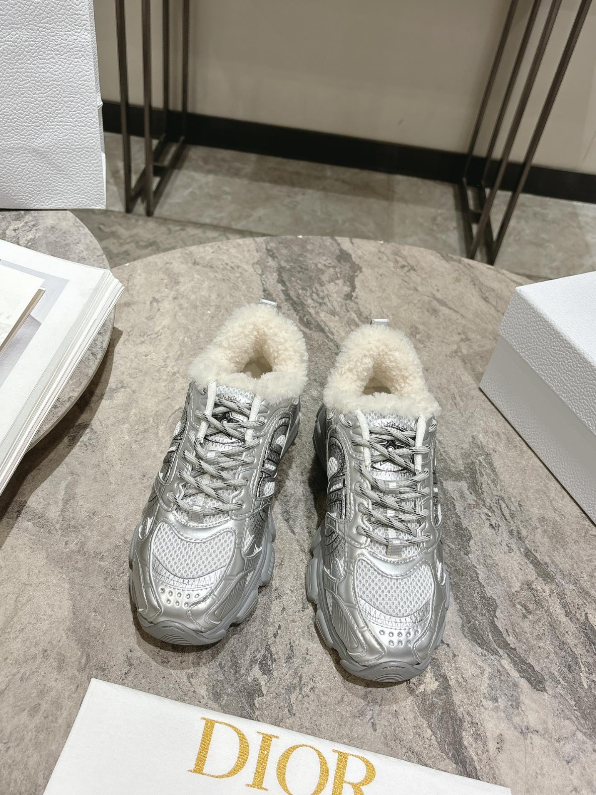 075 44123142 size 35-47