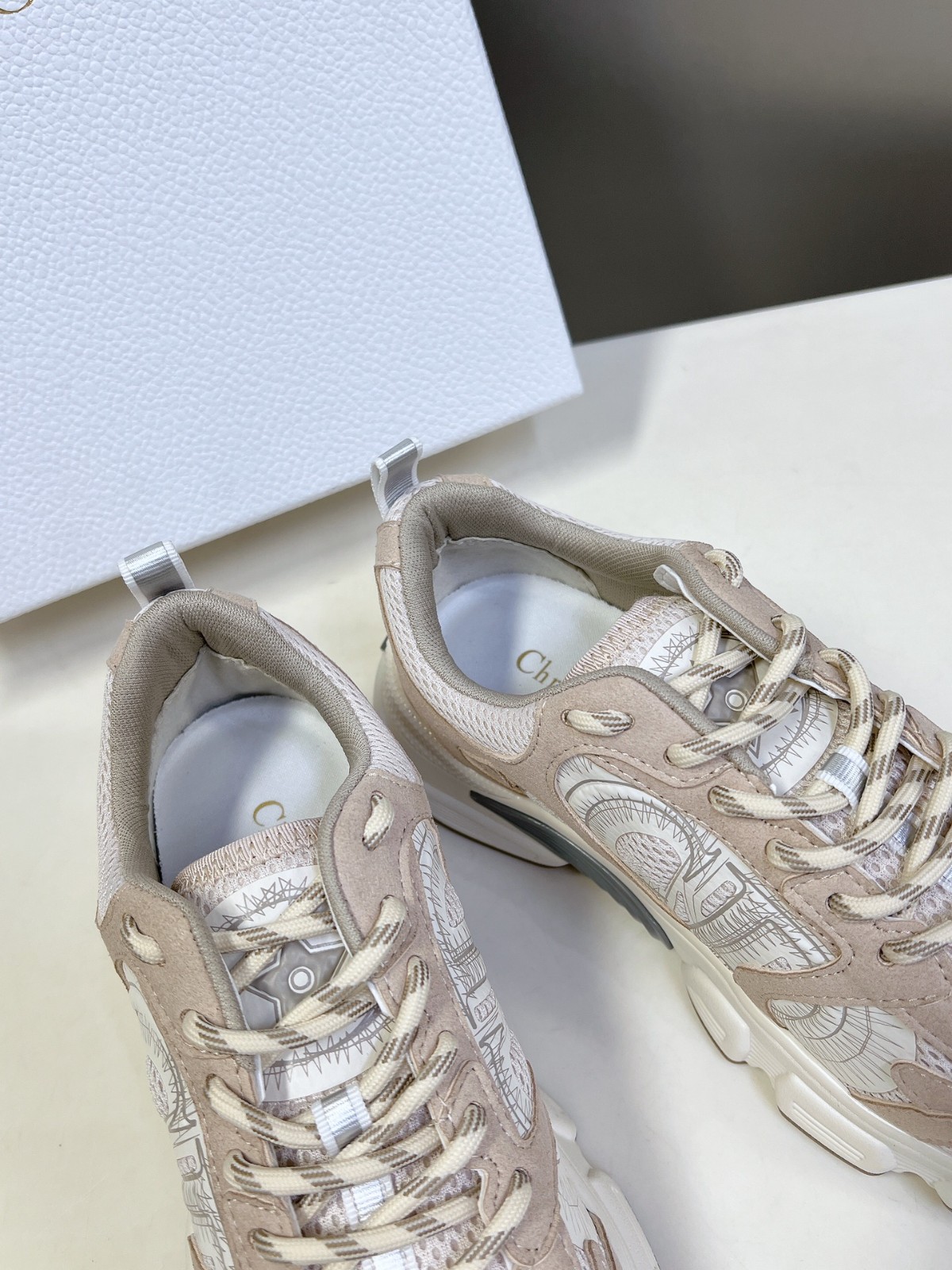 060 38123132 size 35-41