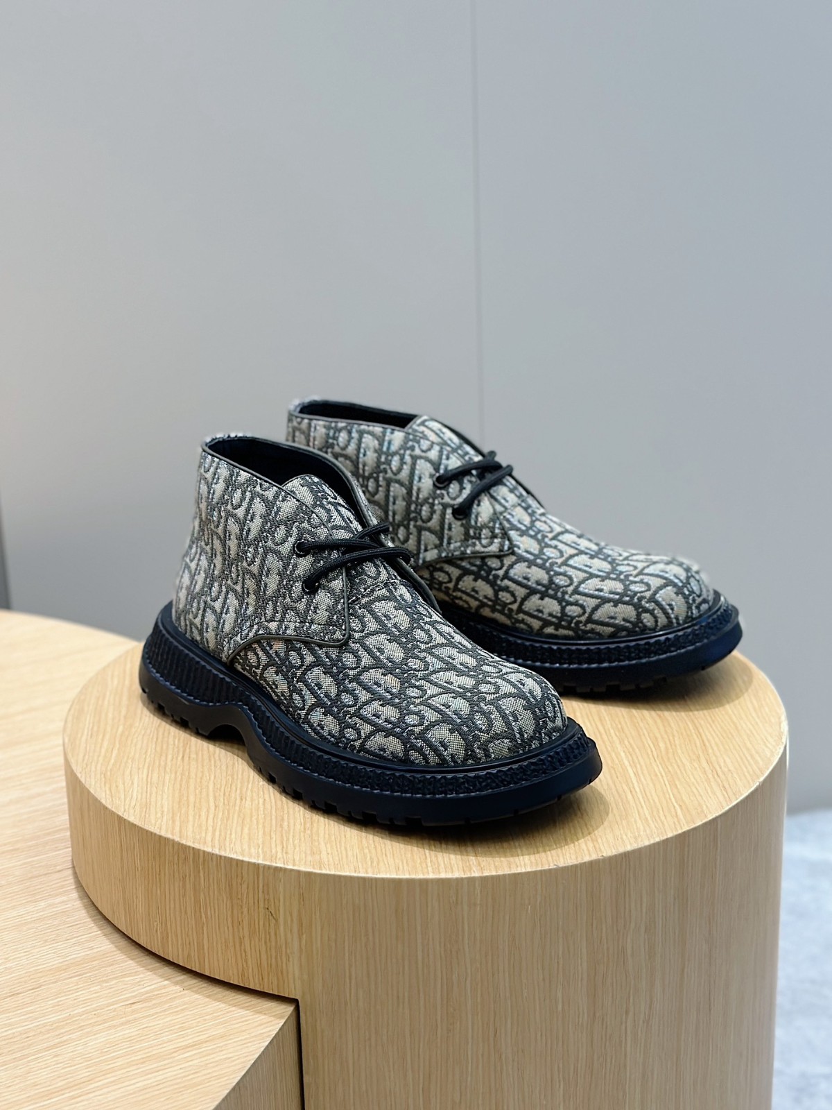 045 44123142 size 38-45