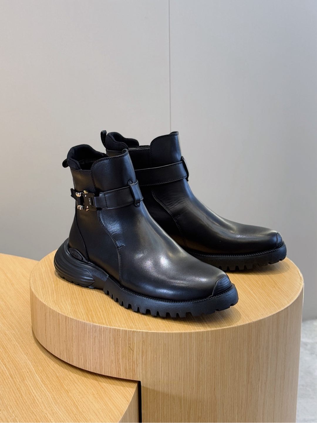 019 48123152 size 38-45