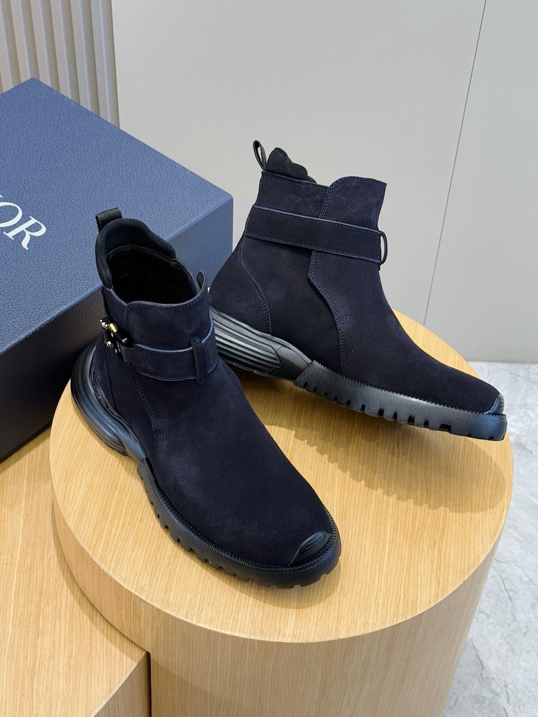 017 48123152 size 38-45