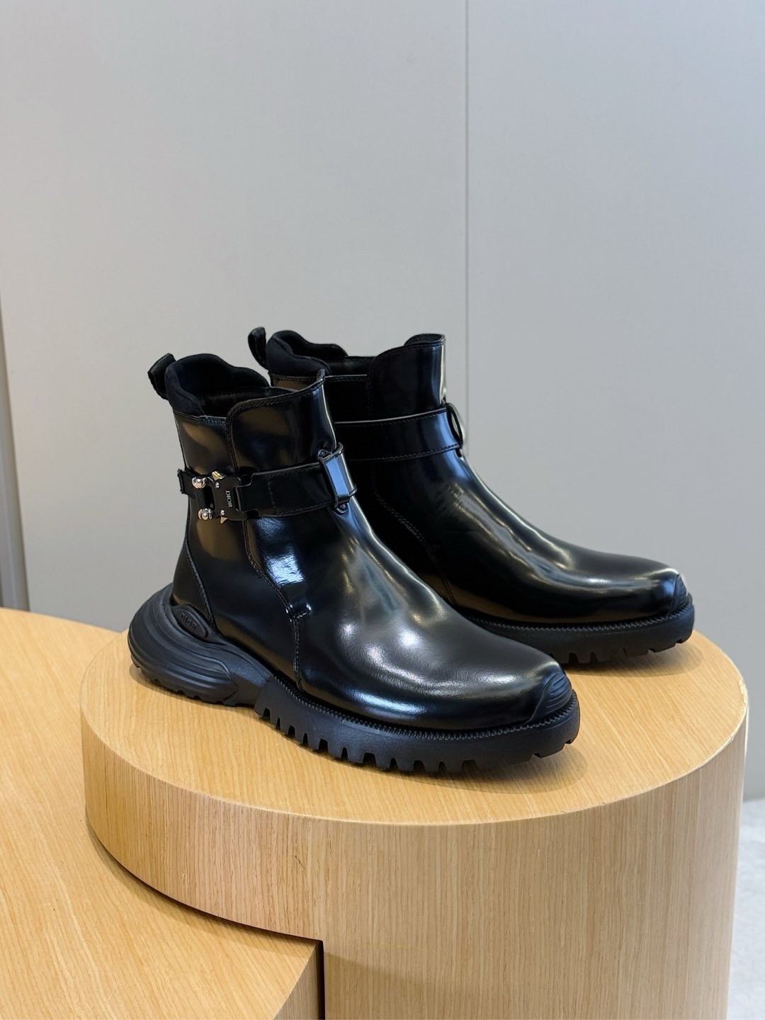 016 48123152 size 38-45