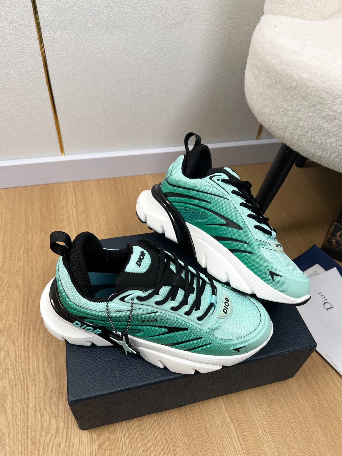 011 42123137 size 39-46