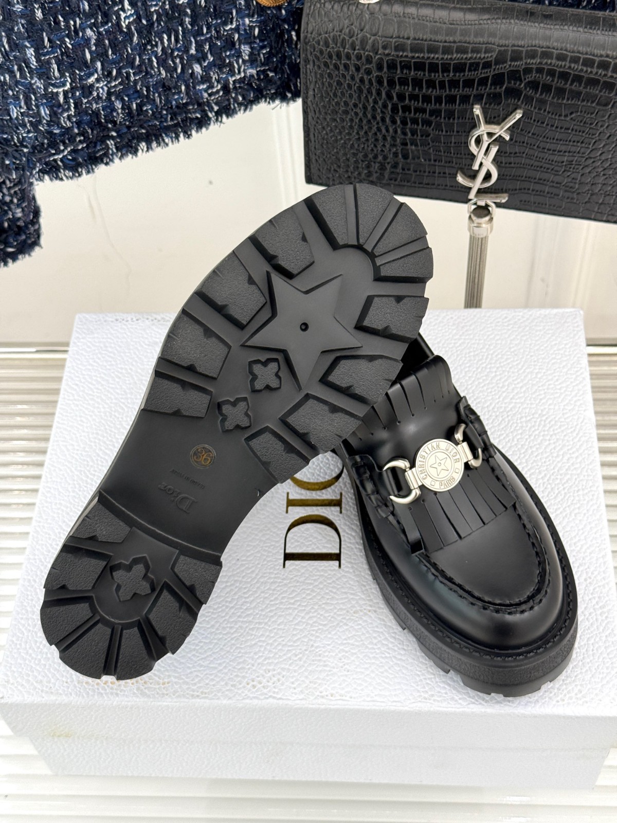 002 38123132 size 35-41