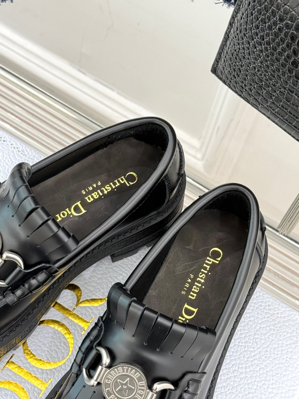 002 38123132 size 35-41