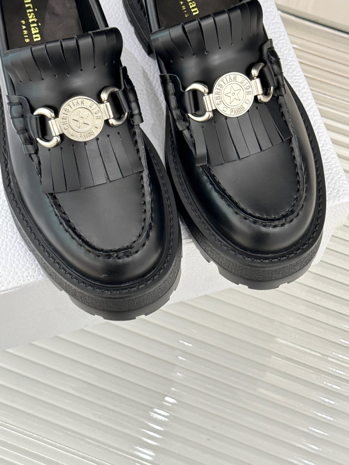 002 38123132 size 35-41