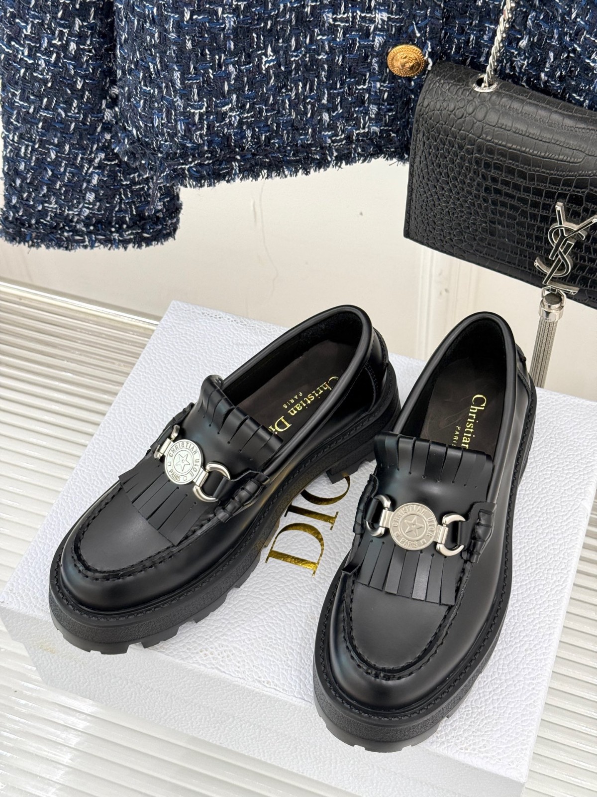 002 38123132 size 35-41