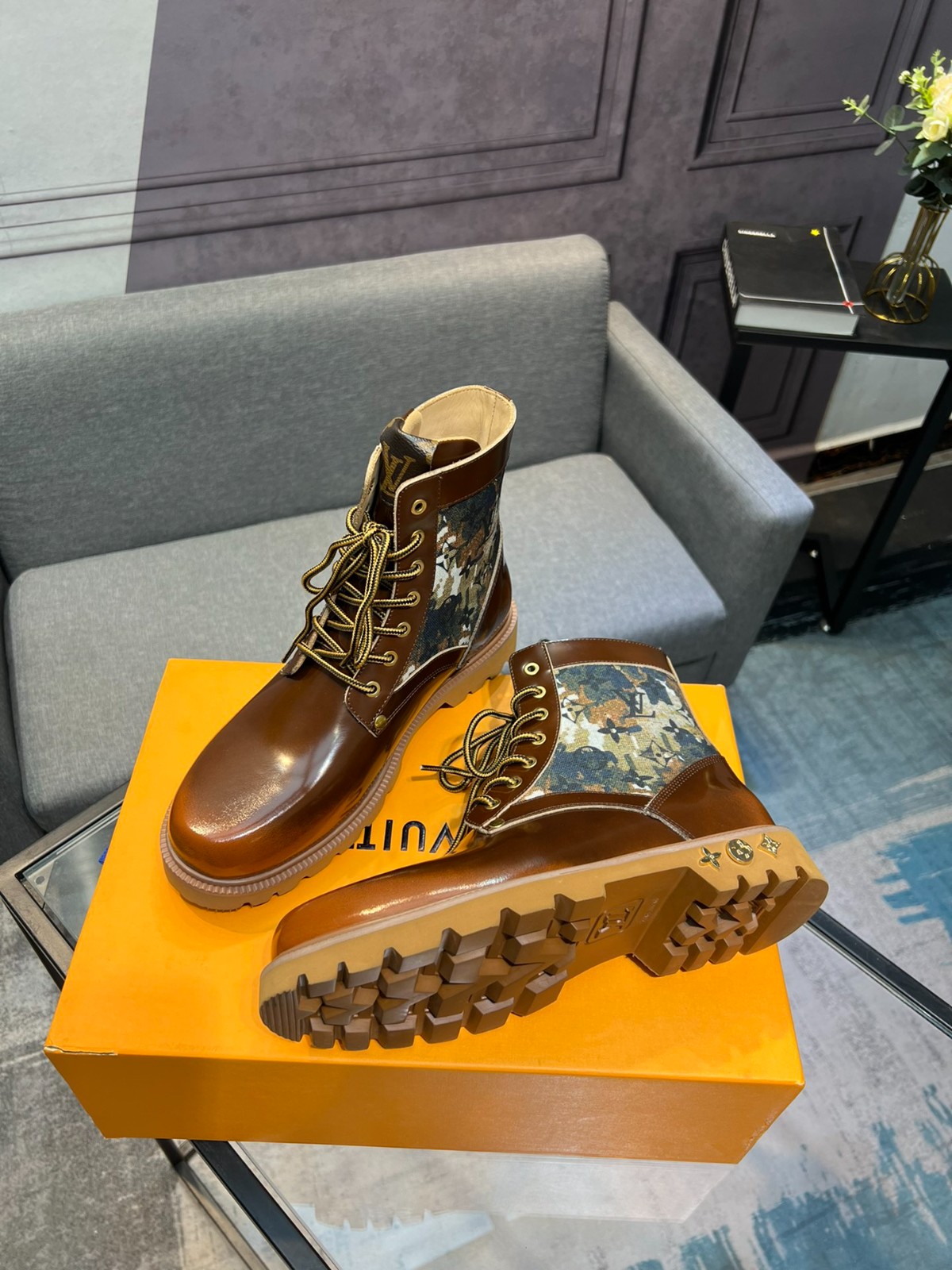 020 020#001-LV-shoes-01-2025SS