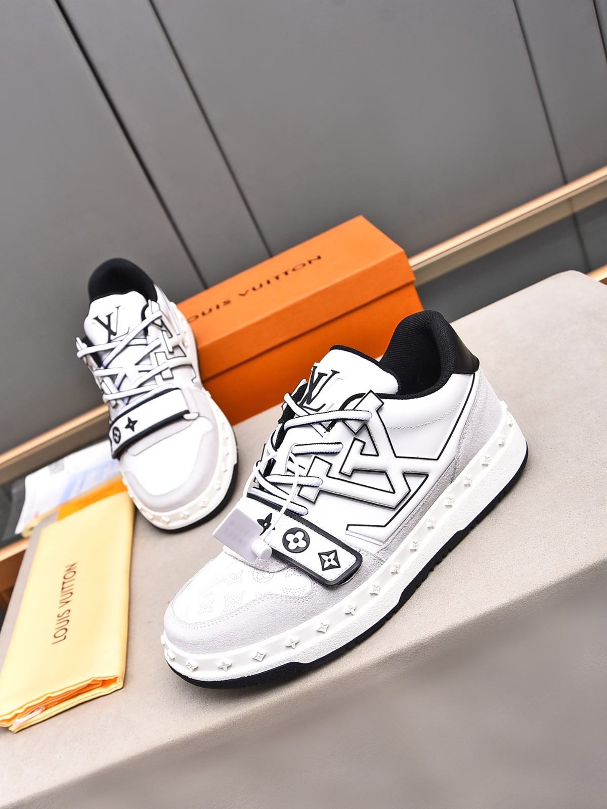 015 015#001-LV-shoes-01-2025SS