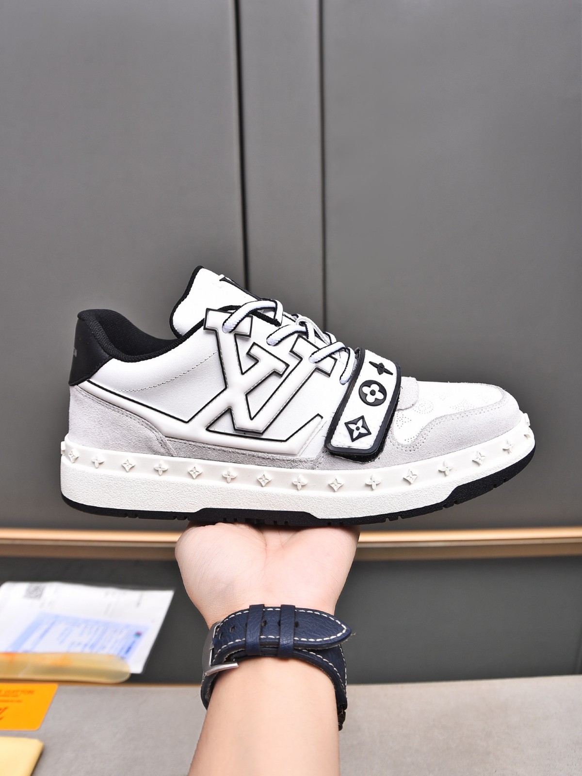 015 015#001-LV-shoes-01-2025SS