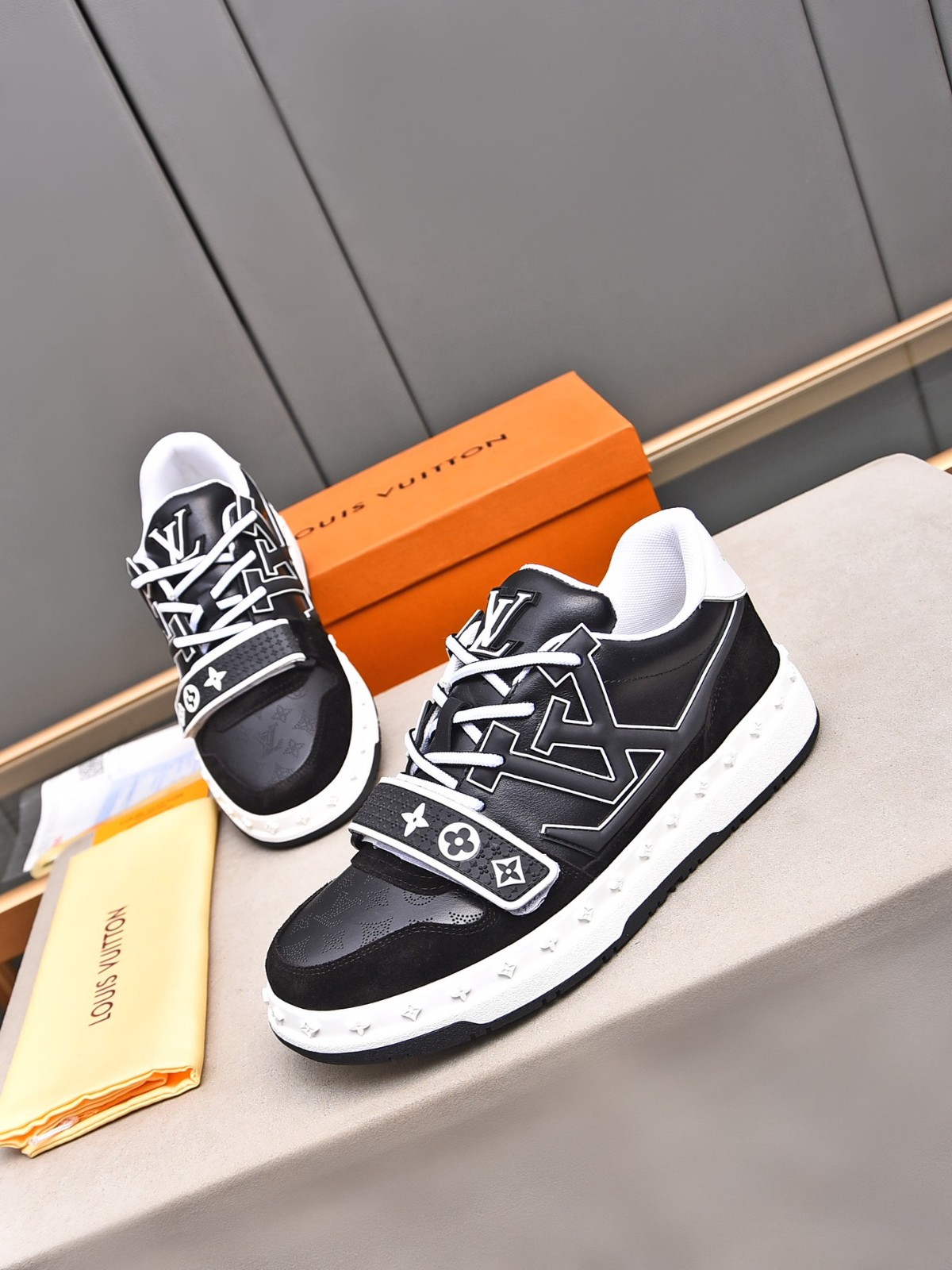 013 013#001-LV-shoes-01-2025SS