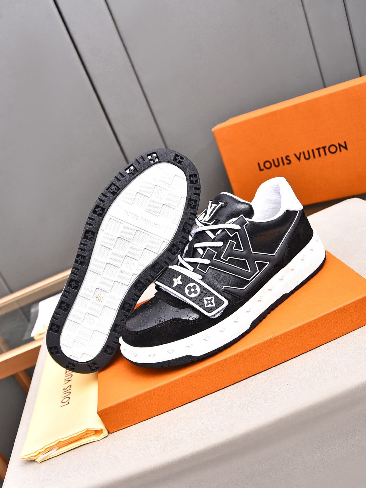 013 013#001-LV-shoes-01-2025SS