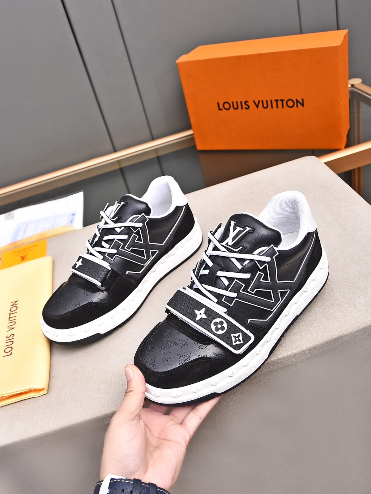 013 013#001-LV-shoes-01-2025SS