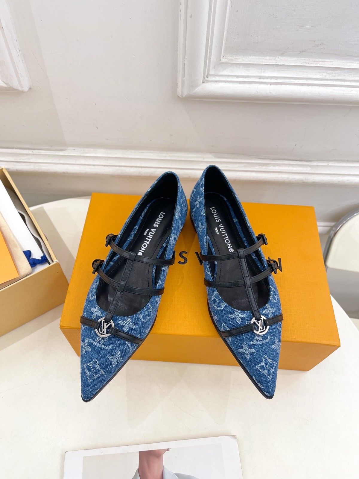 011 011#001-LV-shoes-01-2025SS