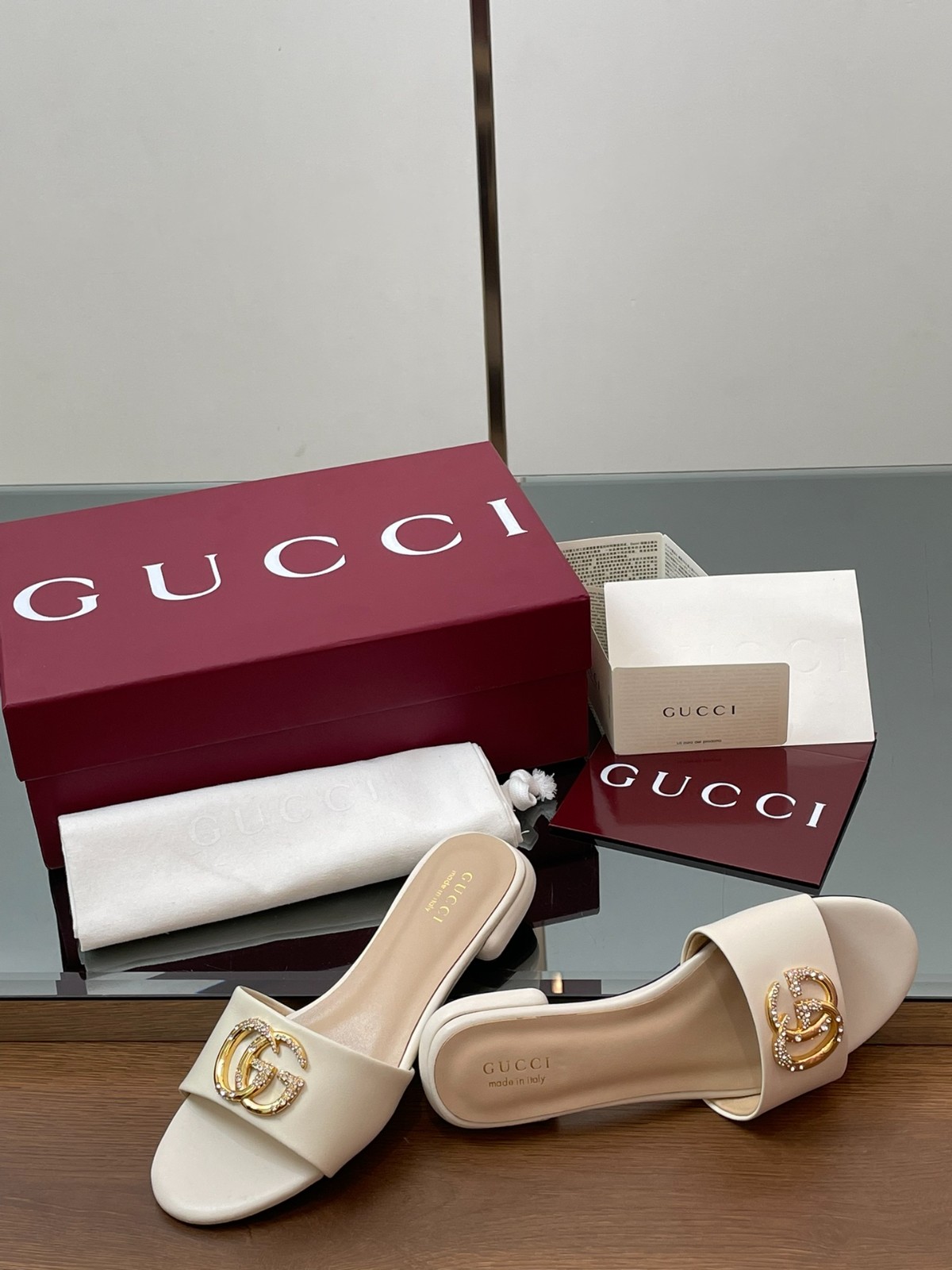 009 009#002-Gucci-shoes-01-2025SS