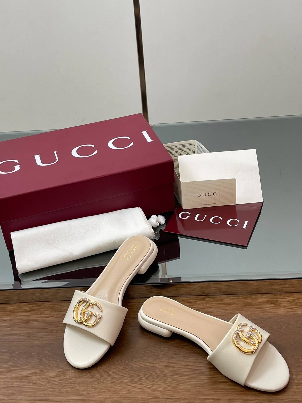 009 009#002-Gucci-shoes-01-2025SS