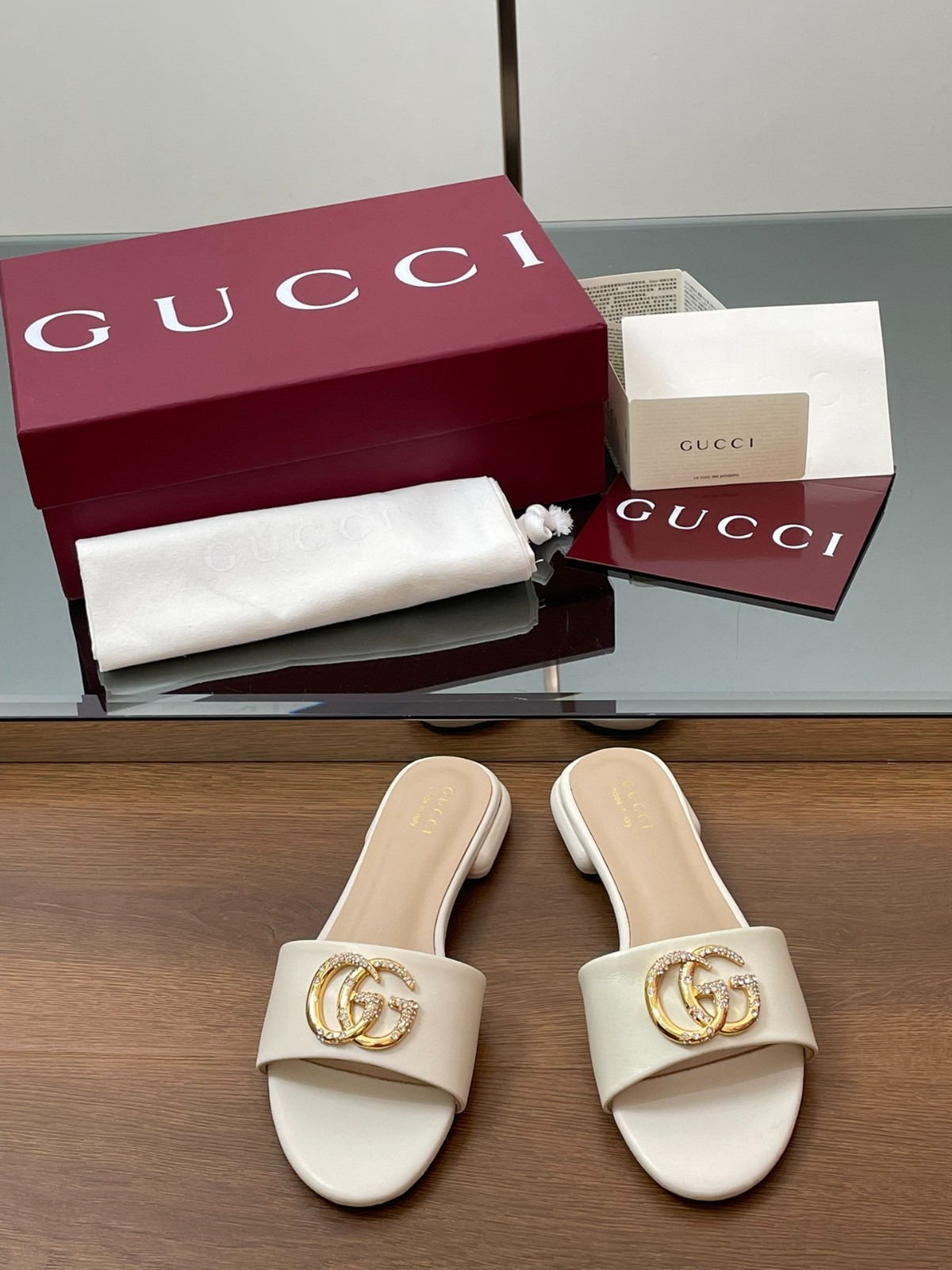 009 009#002-Gucci-shoes-01-2025SS