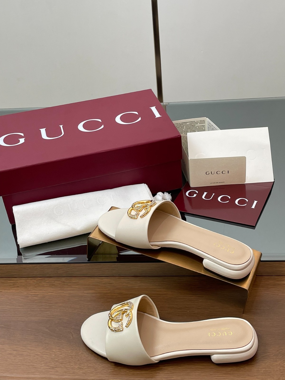 009 009#002-Gucci-shoes-01-2025SS