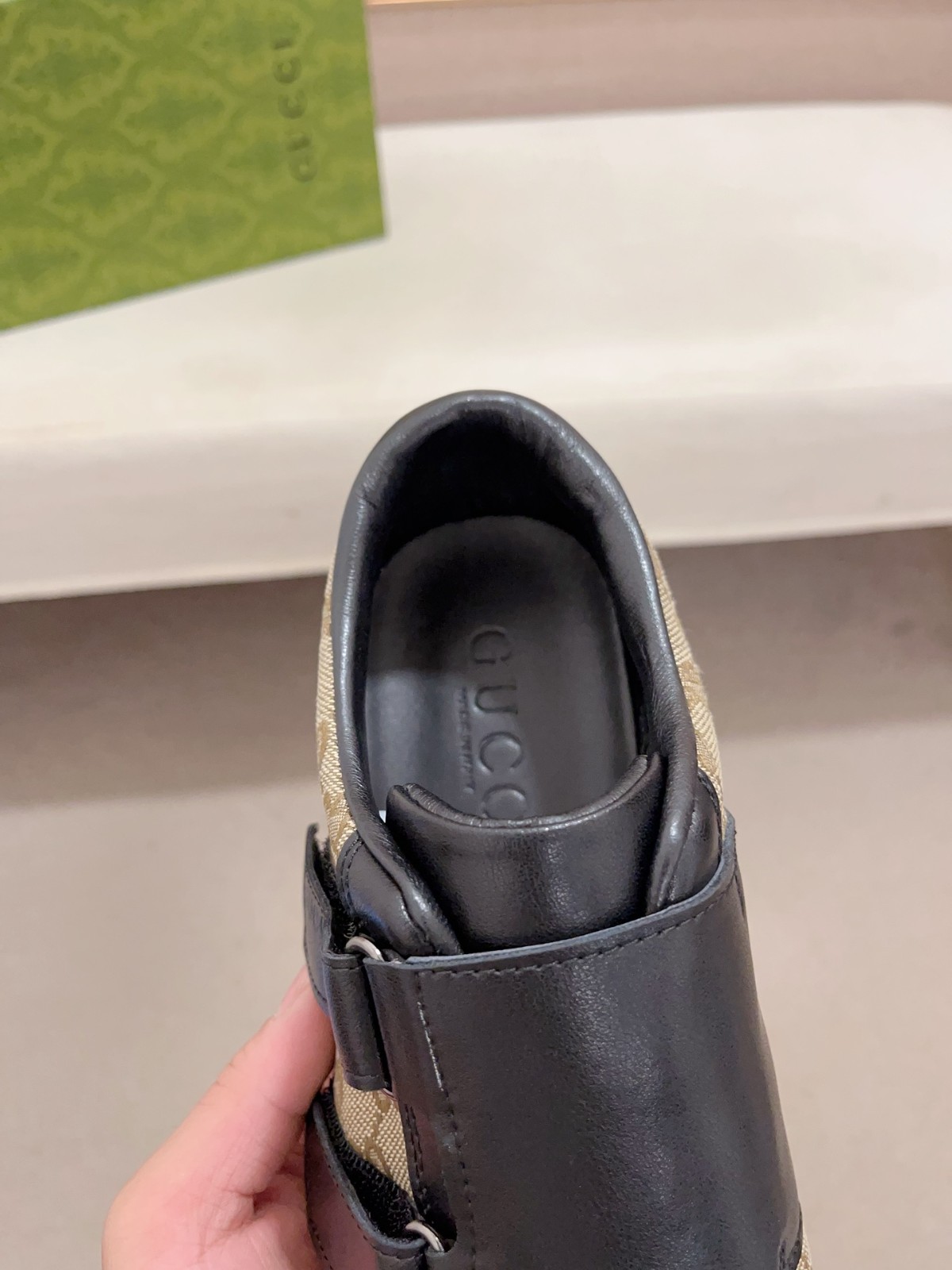 008 008#002-Gucci-shoes-01-2025SS