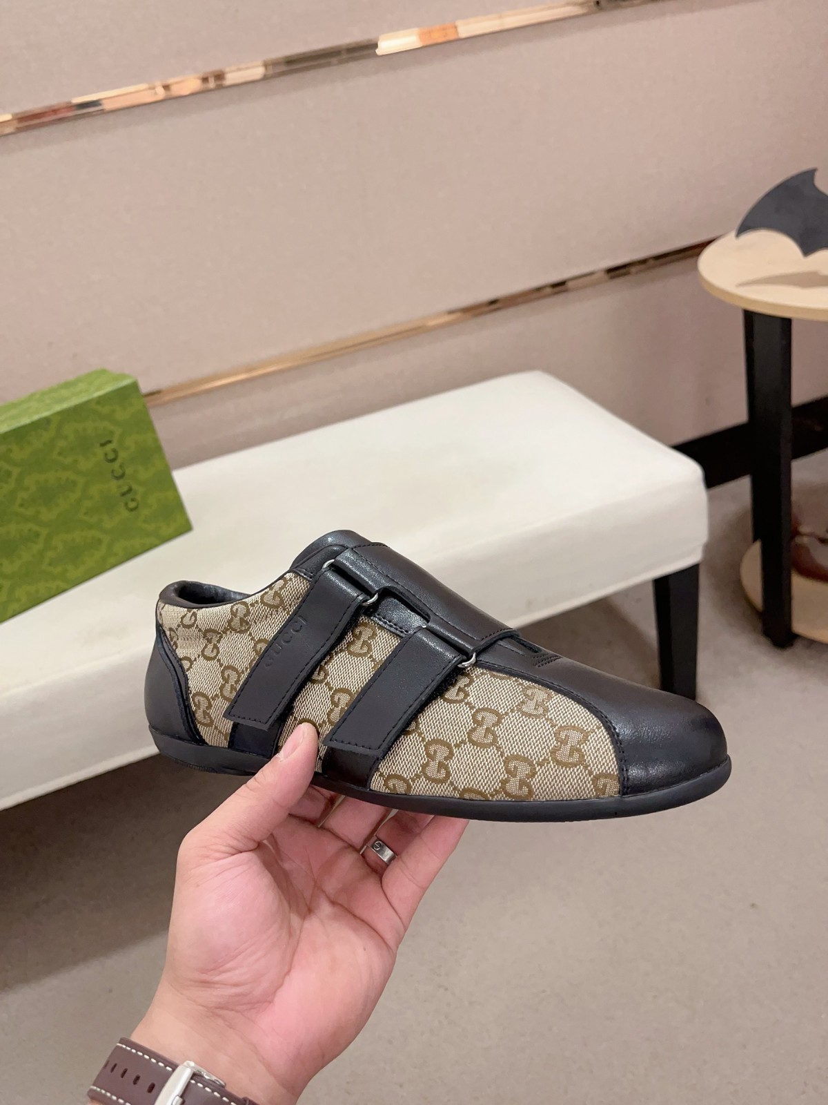 008 008#002-Gucci-shoes-01-2025SS