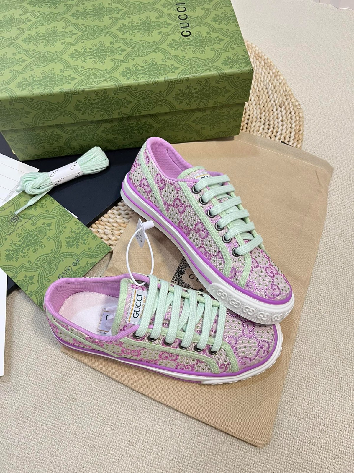 001 001#002-Gucci-shoes-01-2025SS