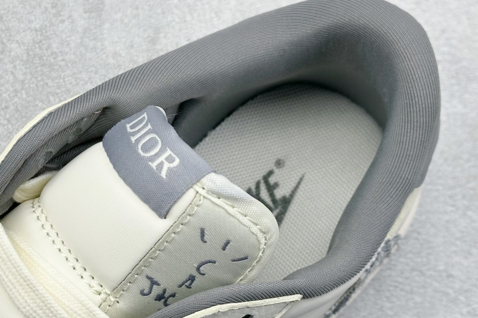 020 020#019-AJ-Nike-Adidas-01-2025SS