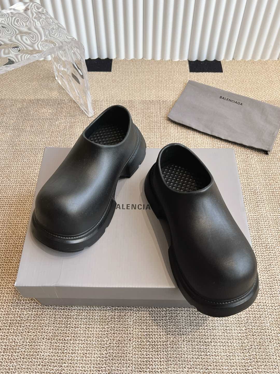 001 001#010-Balenciaga-Shoes-01-2025SS