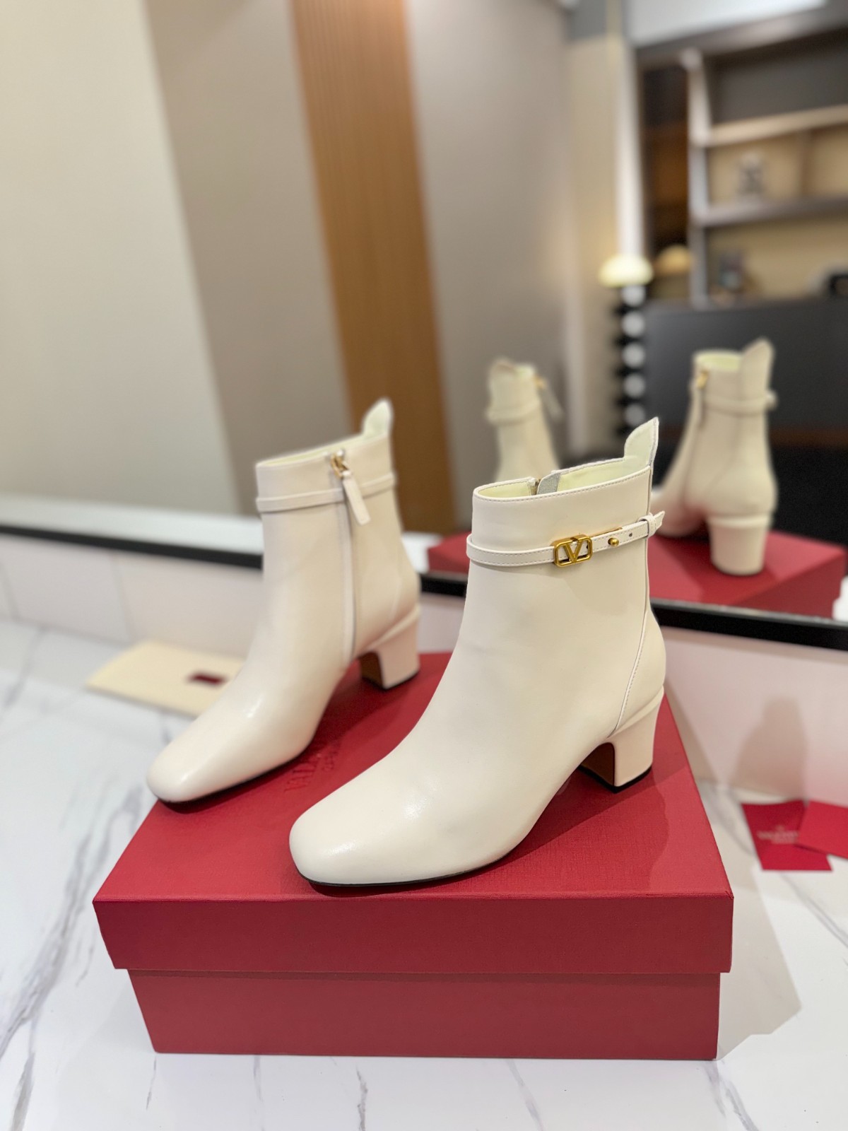 025 005#016-Valentino-shoes-03-2024SS