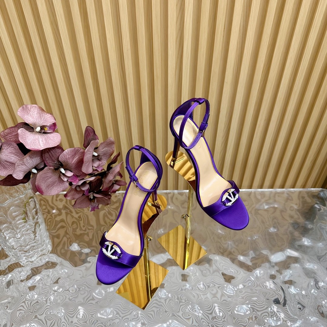 017 017#016-Valentino-shoes-01-2025SS