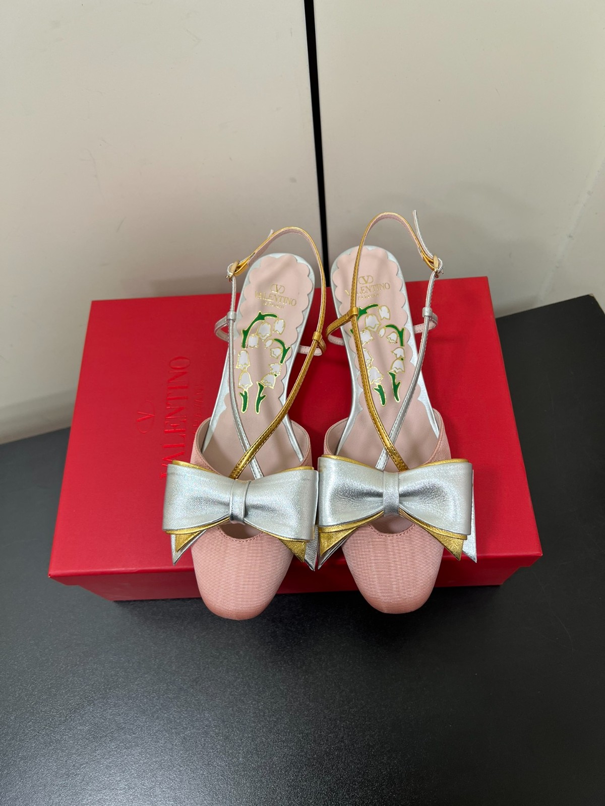015 015#016-Valentino-shoes-01-2025SS