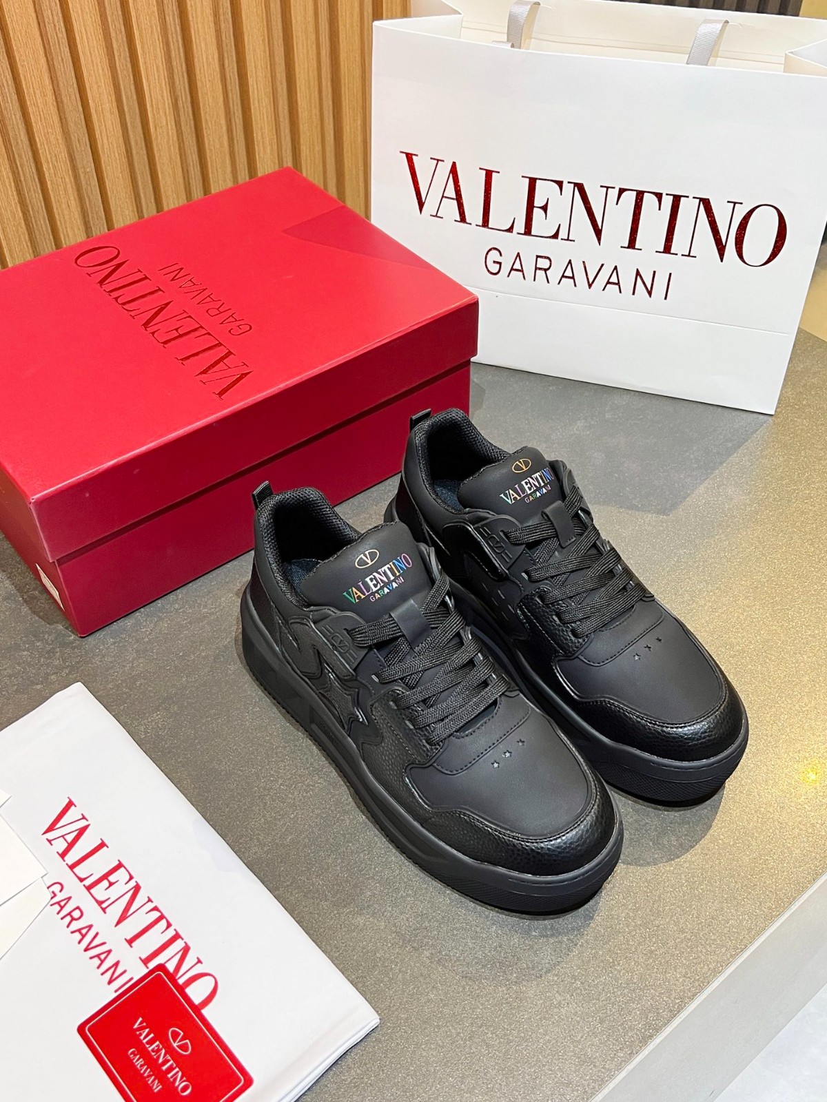 014 014#016-Valentino-shoes-01-2025SS
