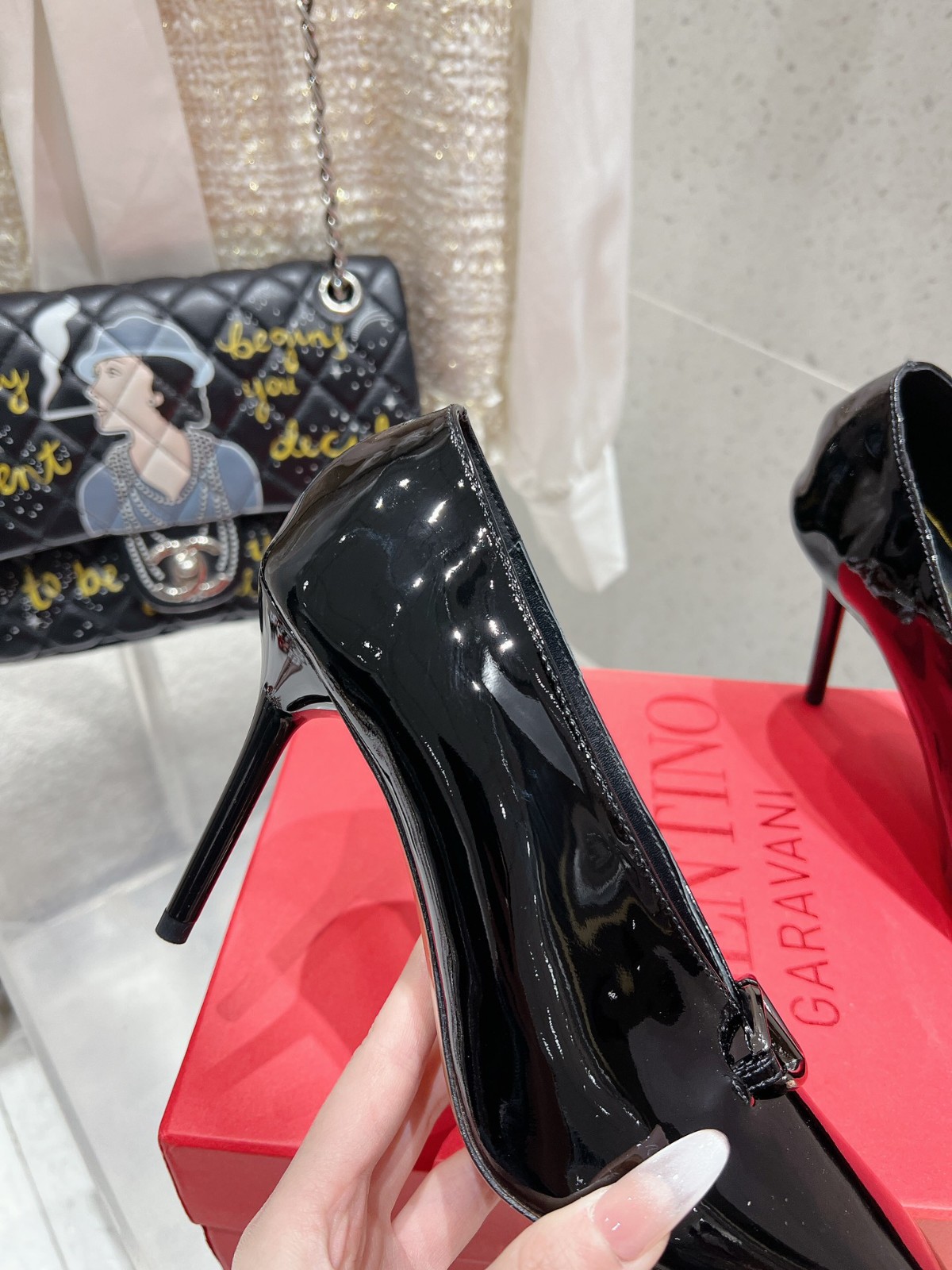 012 012#016-Valentino-shoes-01-2025SS