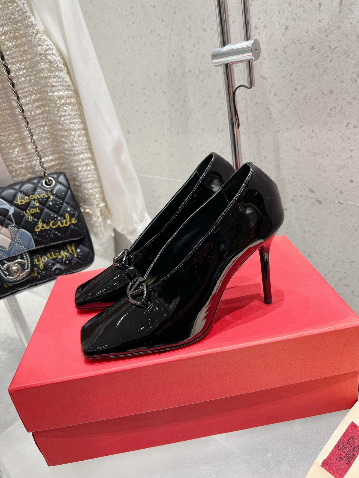 012 012#016-Valentino-shoes-01-2025SS
