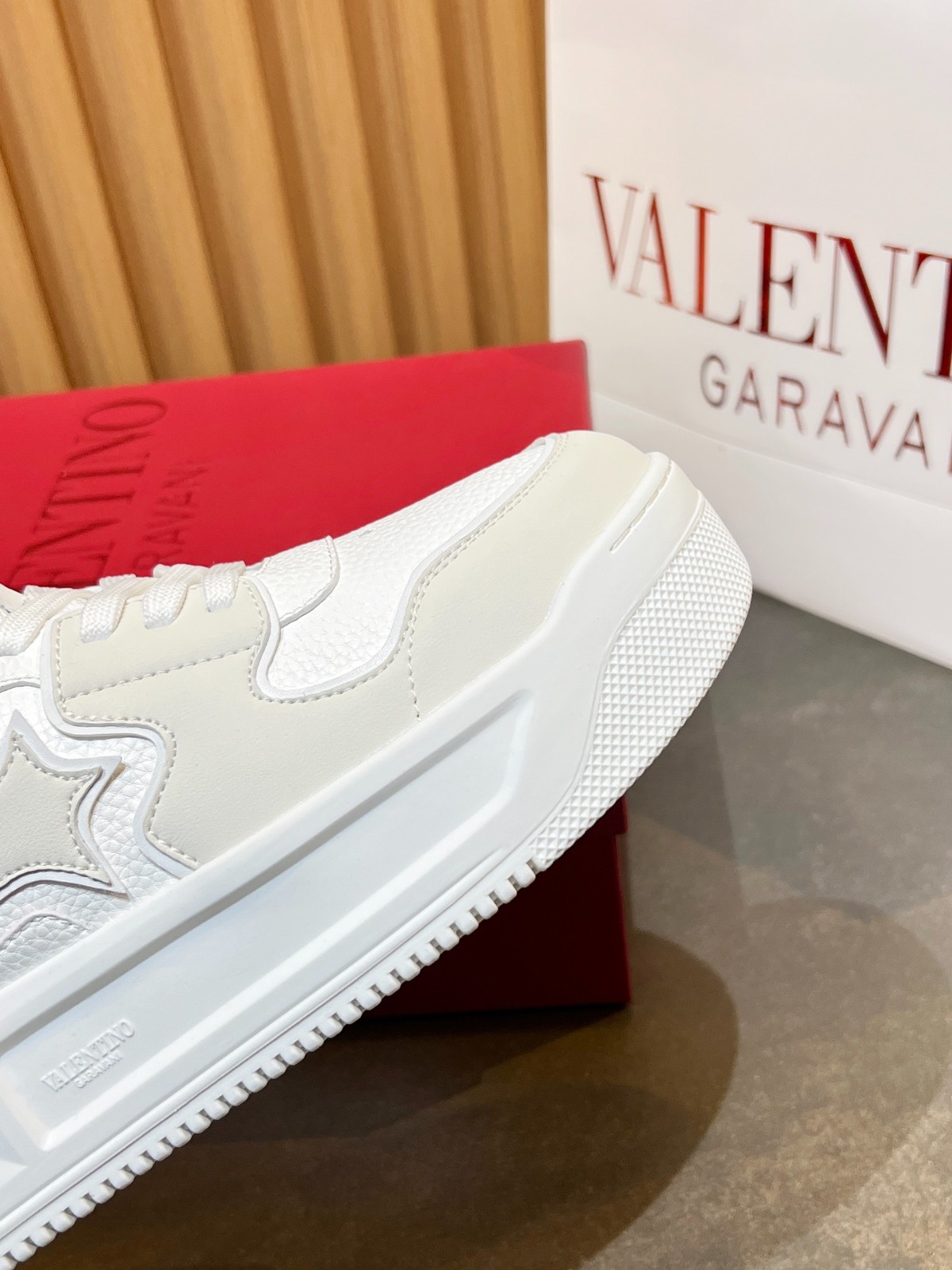 004 004#016-Valentino-shoes-01-2025SS