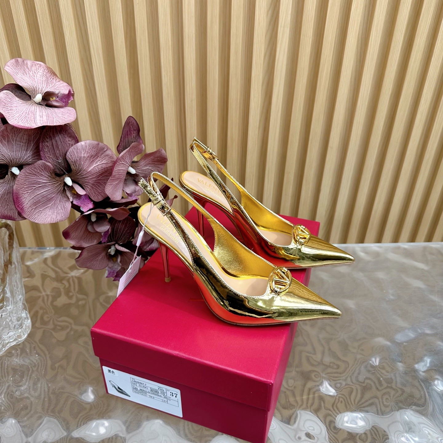 003 003#016-Valentino-shoes-01-2025SS